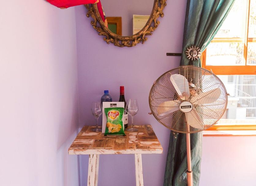 Comodidade do quarto Foto