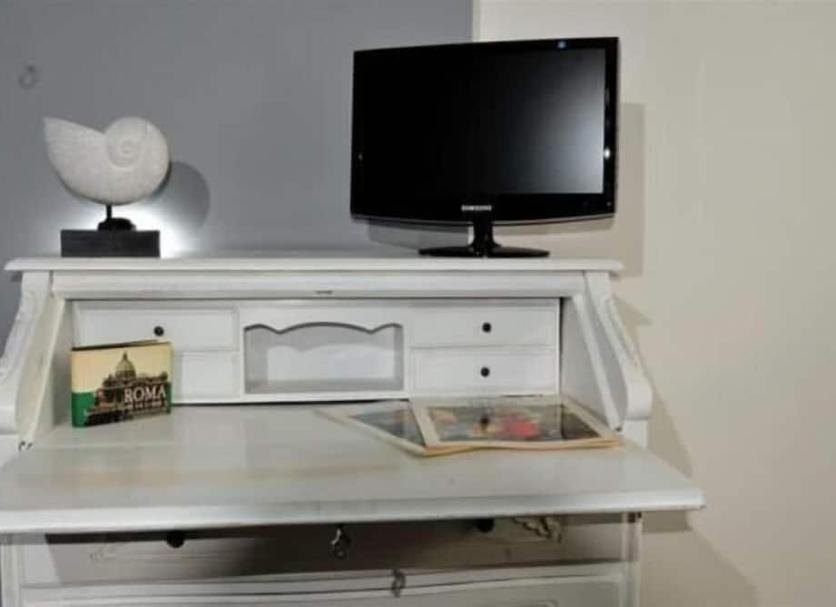 Comodidade do quarto Foto
