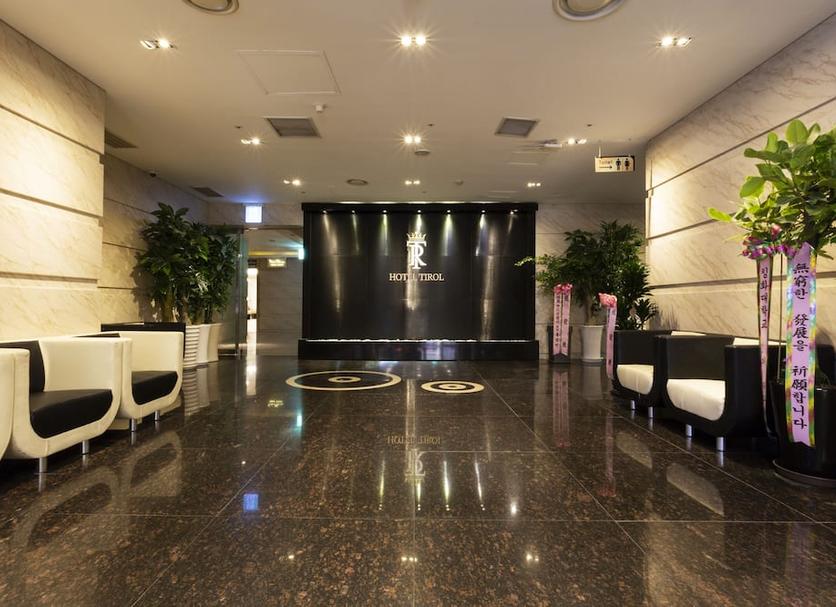 Hall Foto