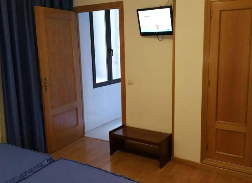 Comodidade do quarto Foto