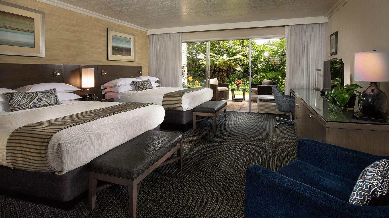 West Beach Inn, a Coast Hotel