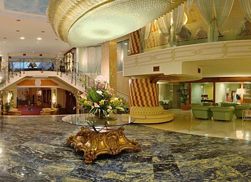 Hall Foto