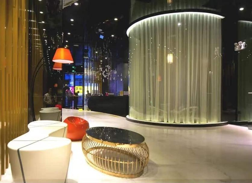 Hall Foto
