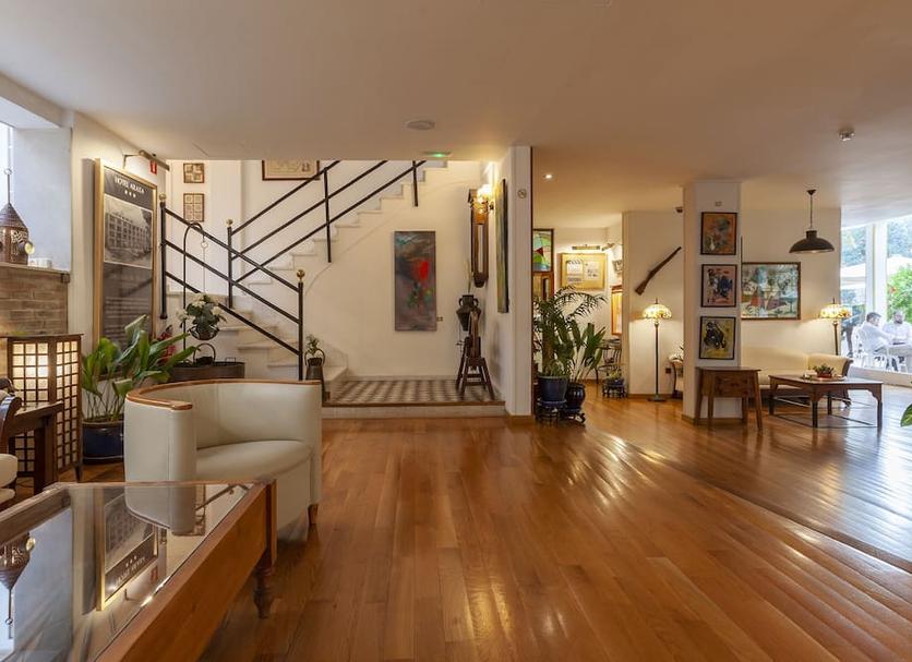 Hall Foto
