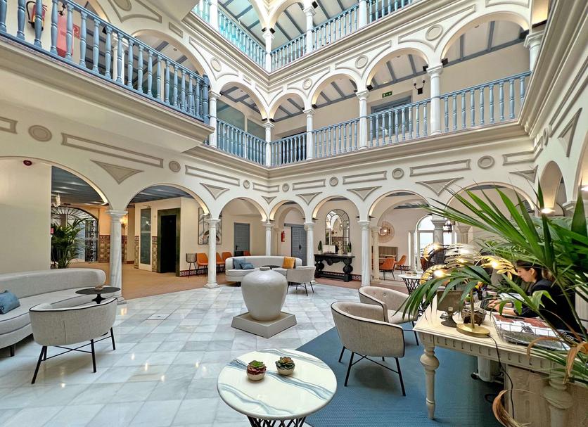 Hall Foto