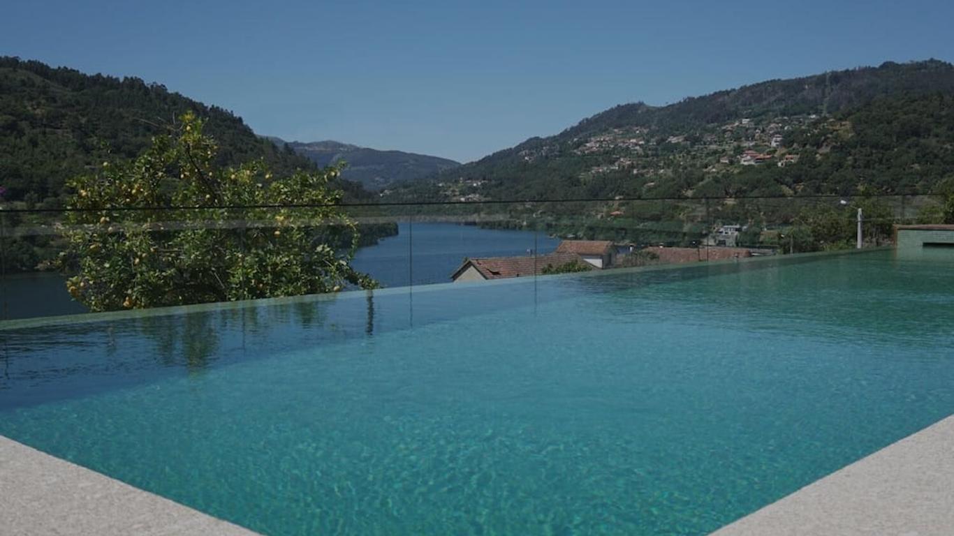 Portovella Lodges & Bungalows
