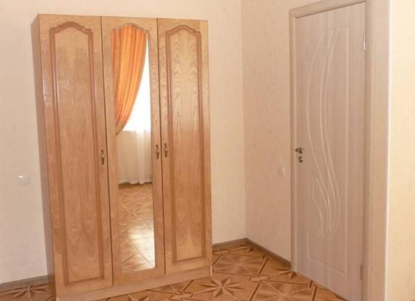 Comodidade do quarto Foto