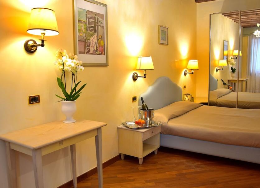 Quarto Foto