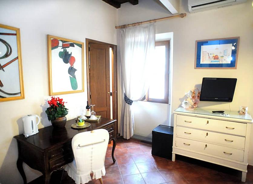 Comodidade do quarto Foto
