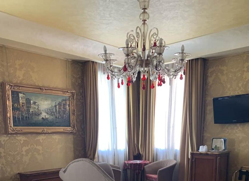 Comodidade do quarto Foto