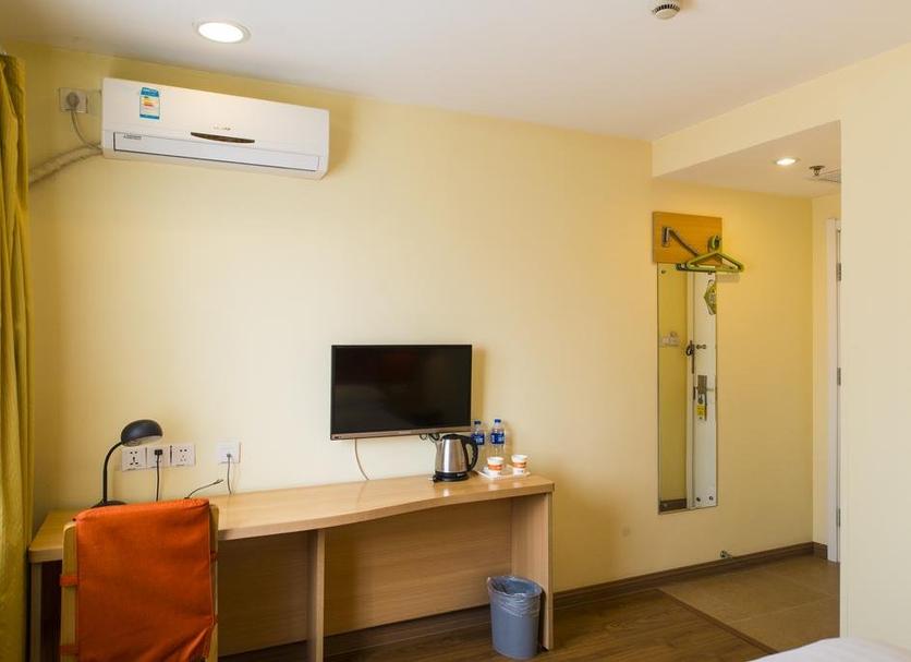 Comodidade do quarto Foto