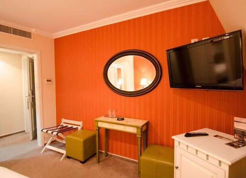 Comodidade do quarto Foto