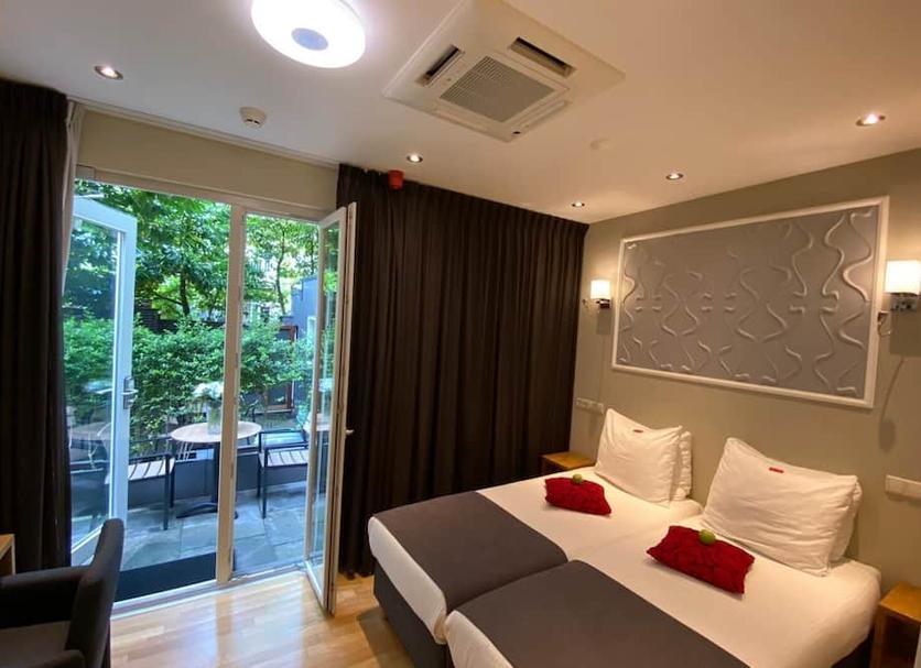 Quarto Foto