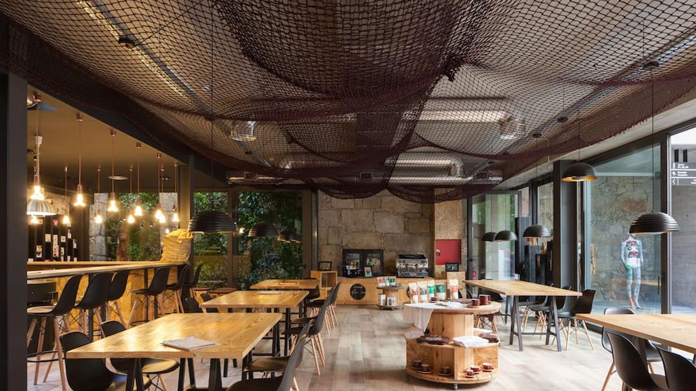 7 Gaia Roaster Apartments