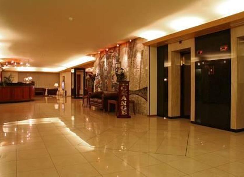 Hall Foto