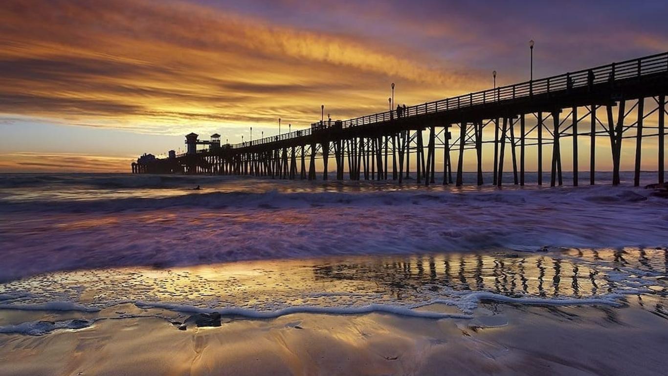 Days Inn by Wyndham Oceanside