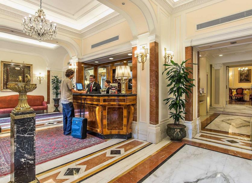 Hall Foto