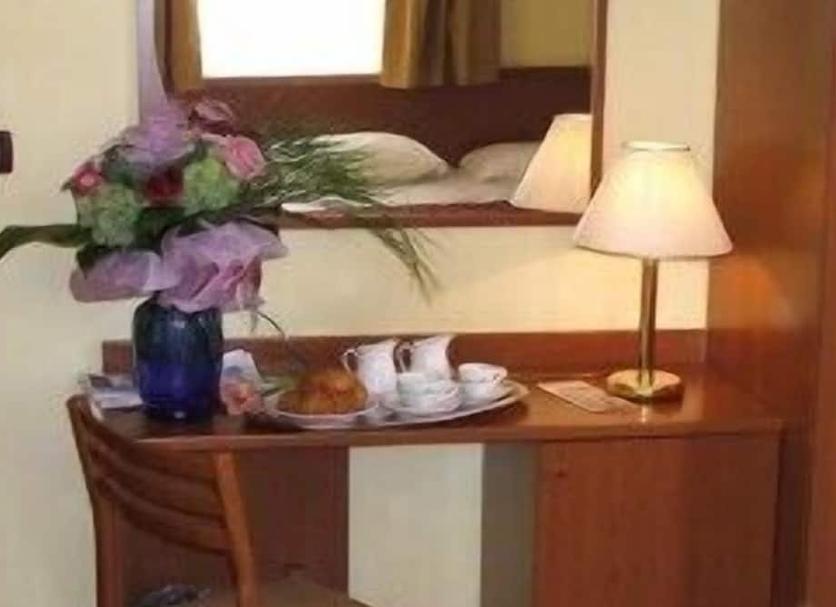 Comodidade do quarto Foto
