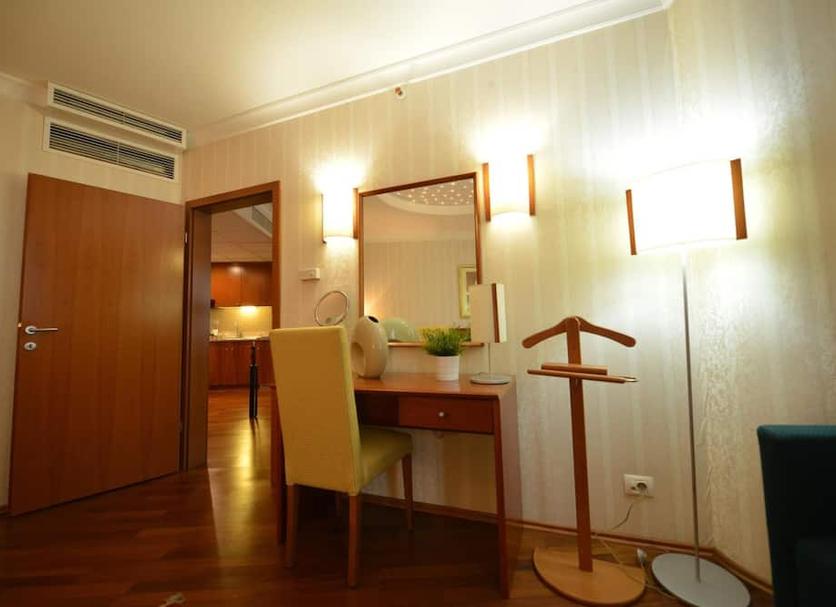 Comodidade do quarto Foto