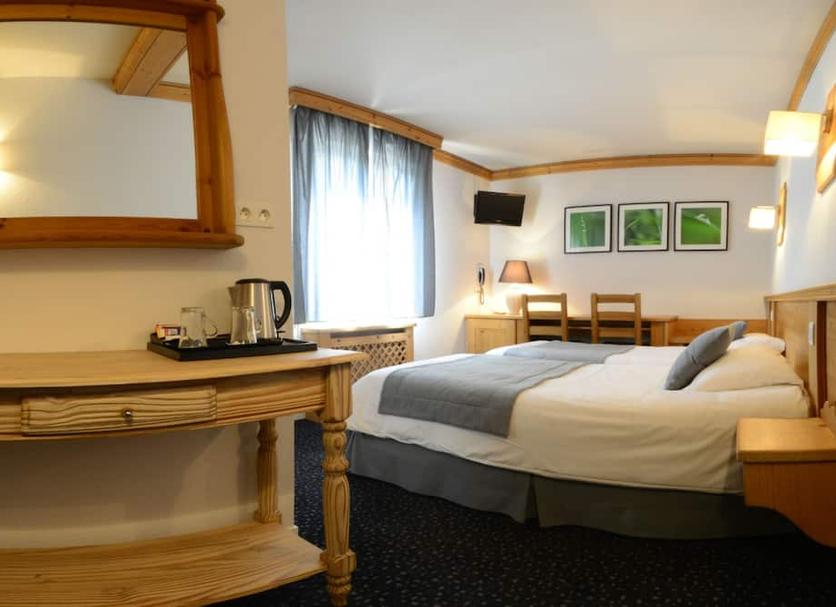 Quarto Foto