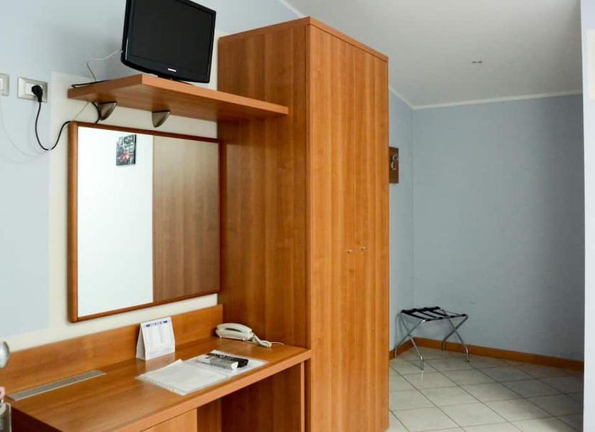 Comodidade do quarto Foto