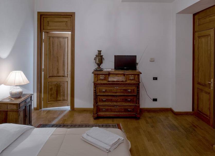 Comodidade do quarto Foto