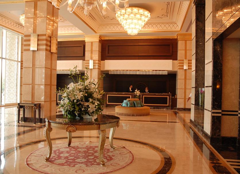 Hall Foto