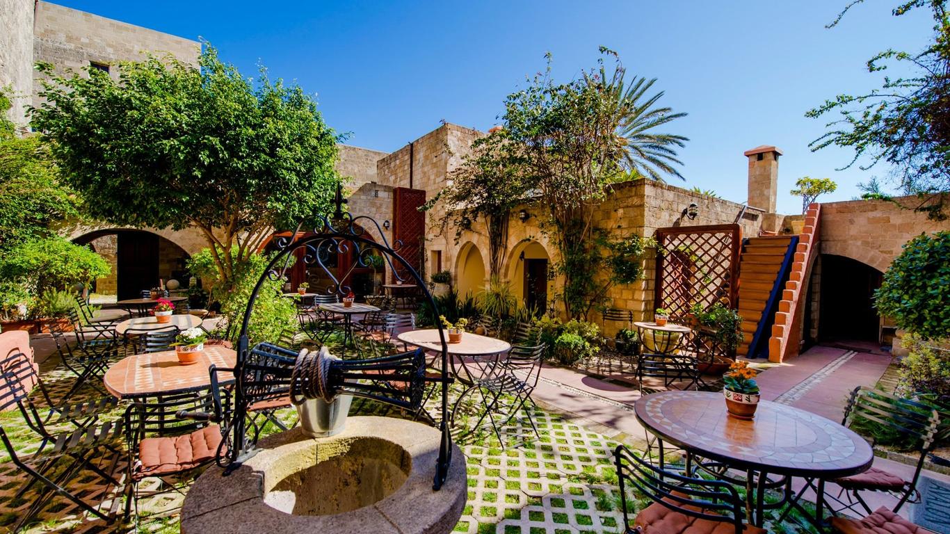 Avalon Boutique Suites Hotel