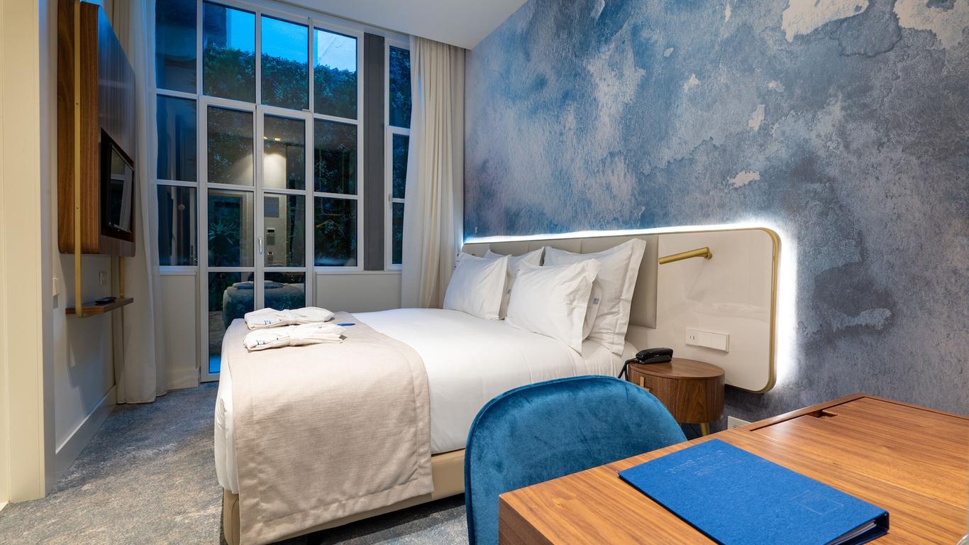 Blue Liberdade Hotel