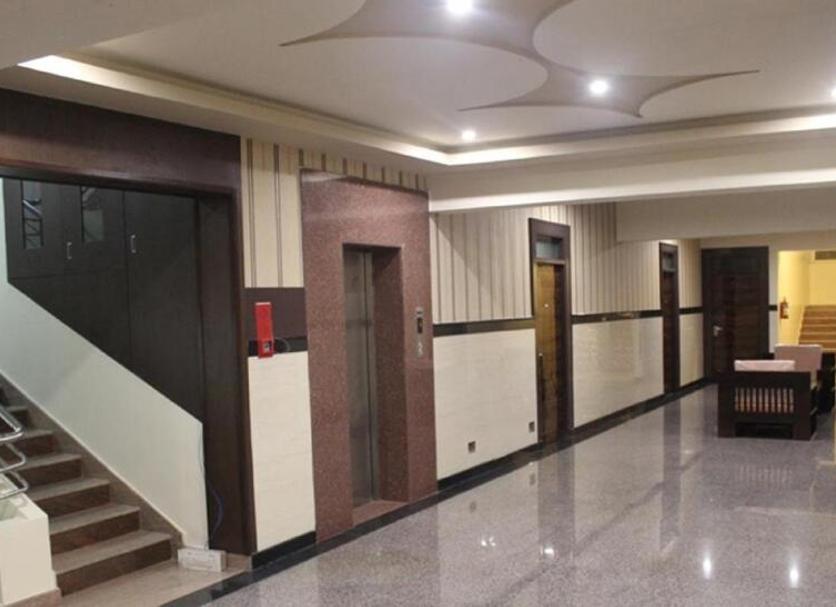 Hall Foto