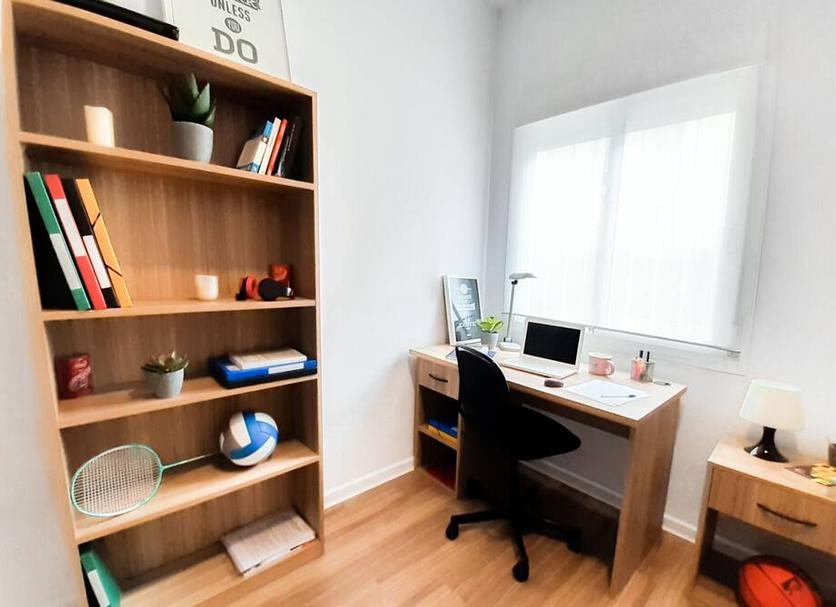 Comodidade do quarto Foto