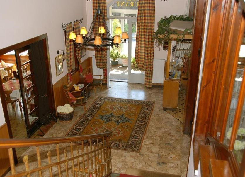 Hall Foto