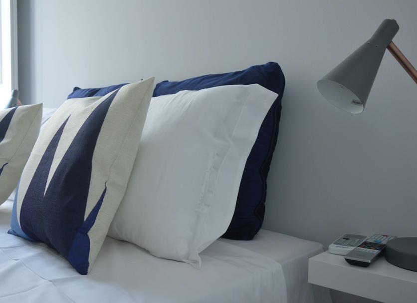 Comodidade do quarto Foto