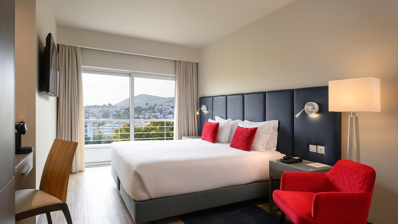 Premium Setúbal Hotel
