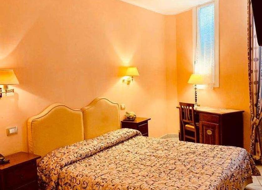 Quarto Foto