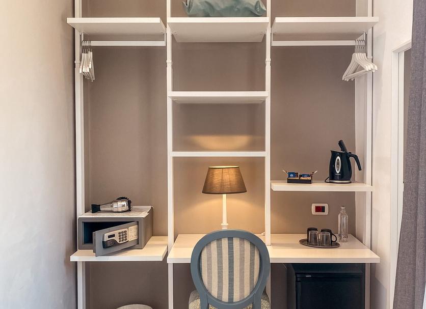 Comodidade do quarto Foto