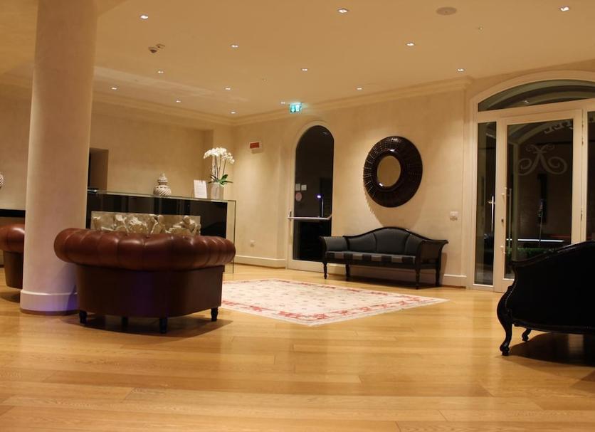 Hall Foto