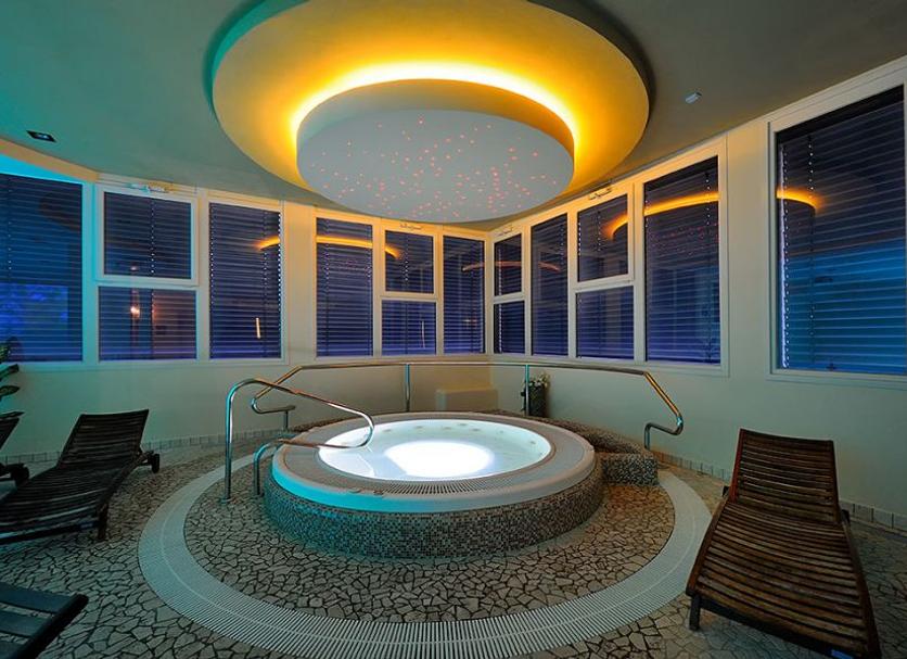 SPA Foto