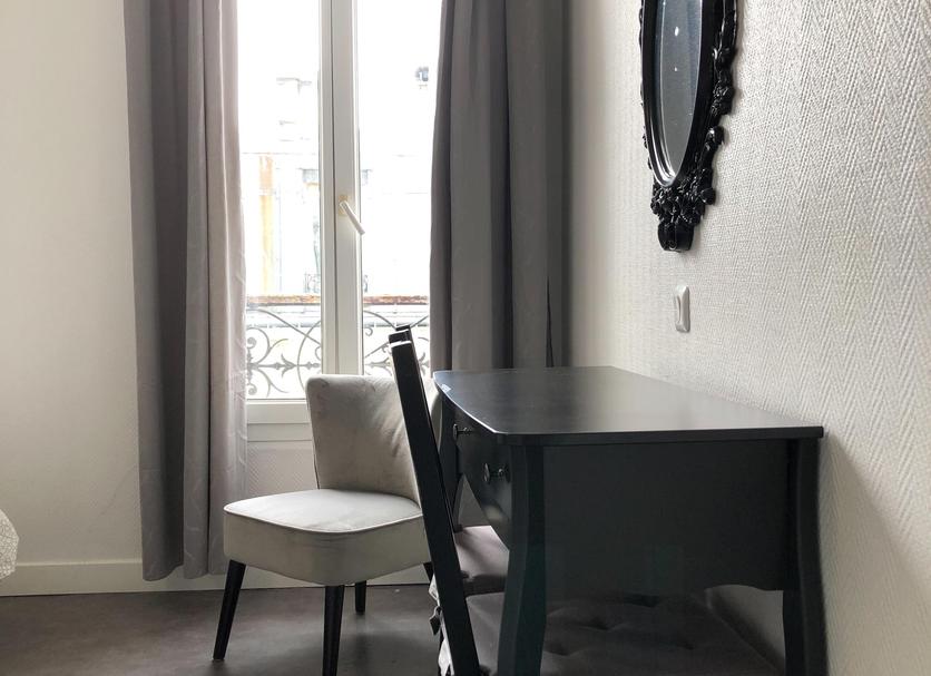 Comodidade do quarto Foto