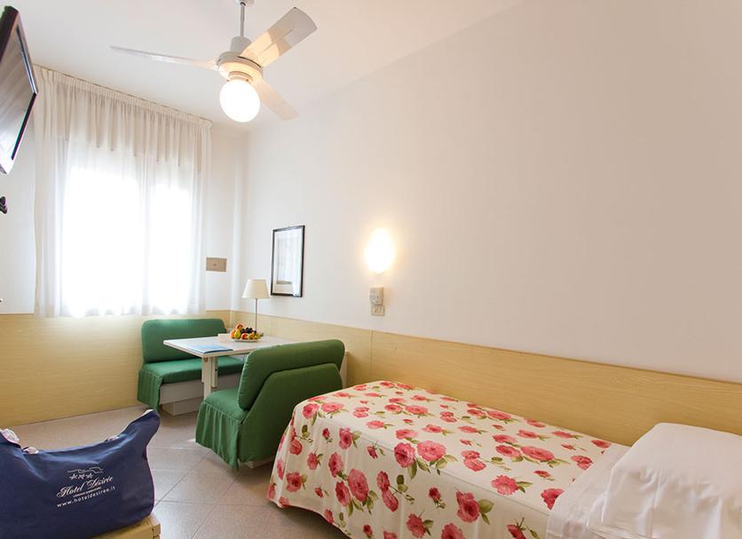 Comodidade do quarto Foto