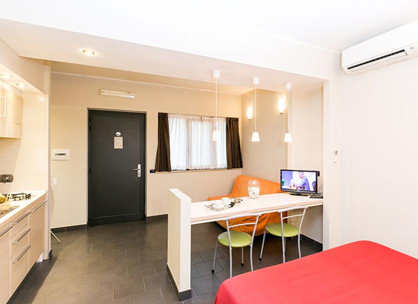 Comodidade do quarto Foto