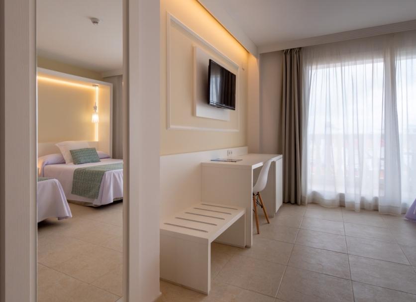 Comodidade do quarto Foto