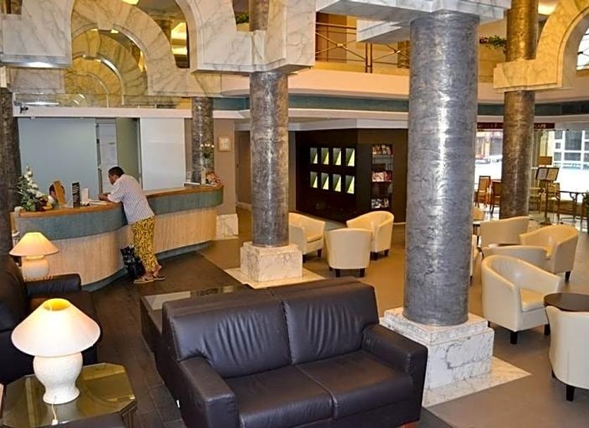 Hall Foto
