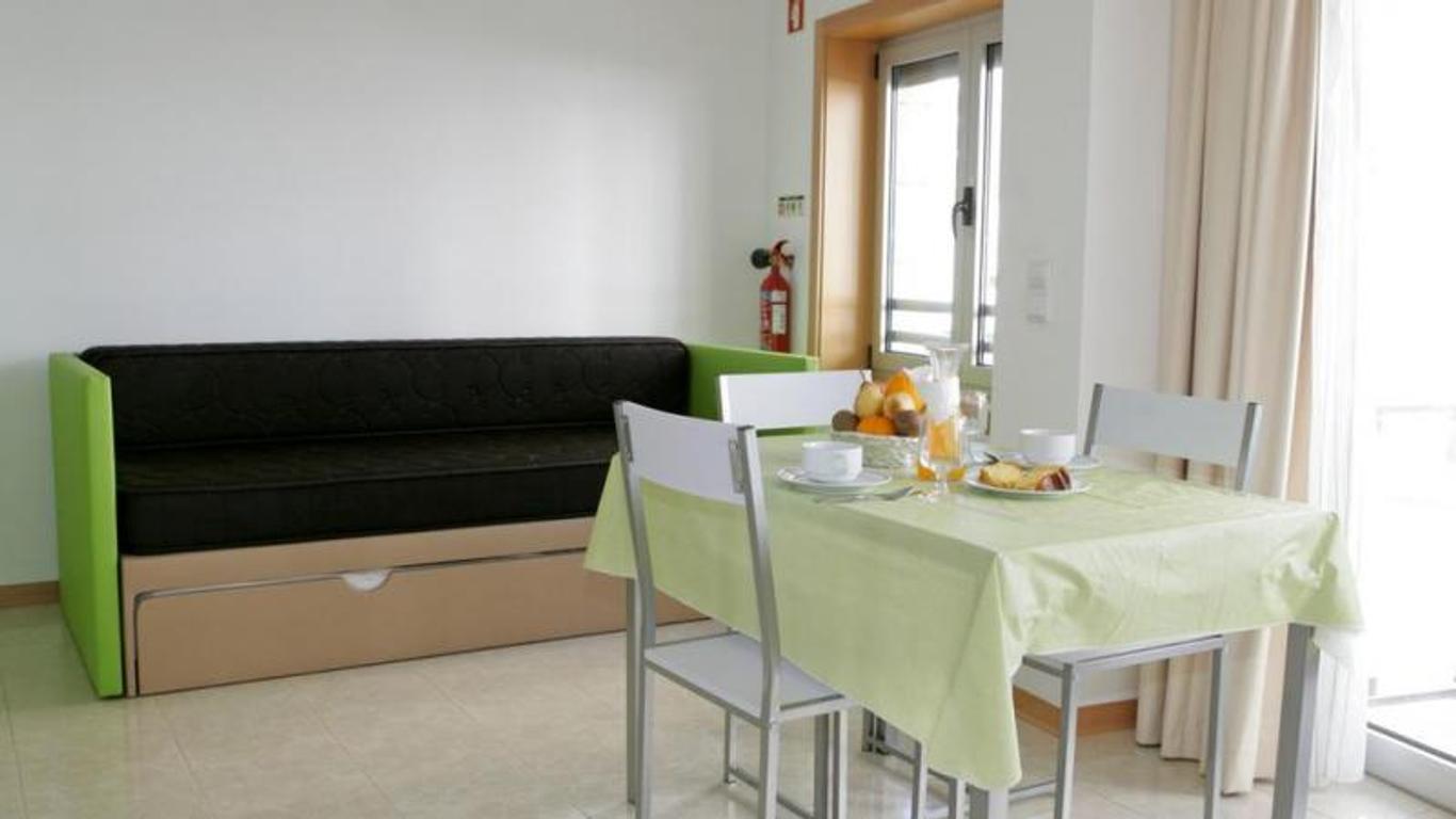 Apartamentos Mirante da Rocha