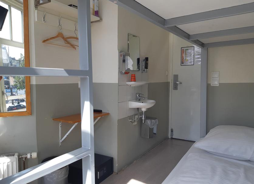 Comodidade do quarto Foto