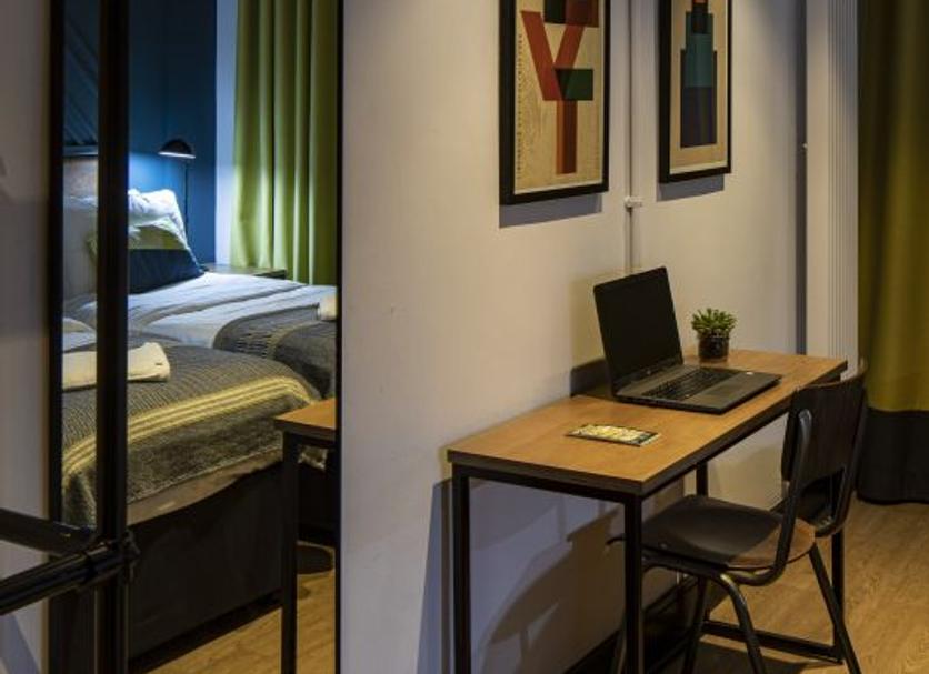Comodidade do quarto Foto
