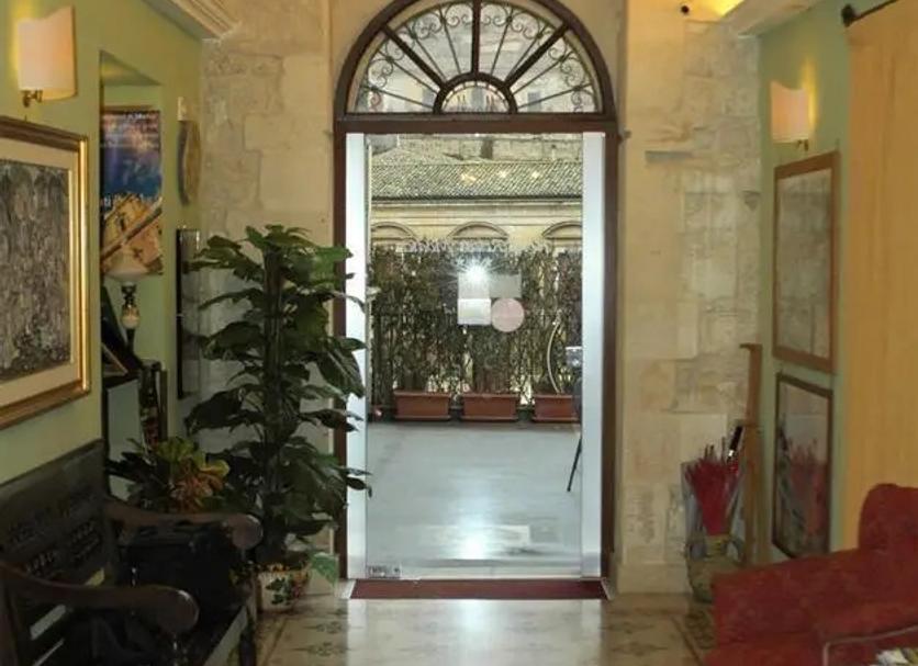 Hall Foto