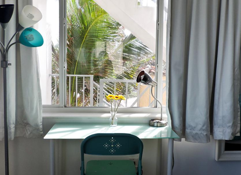 Comodidade do quarto Foto