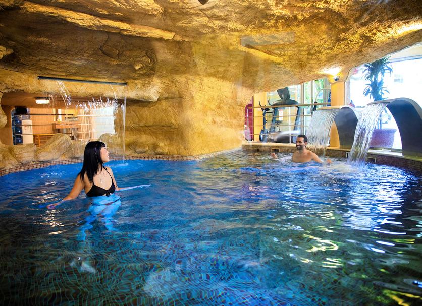 SPA Foto