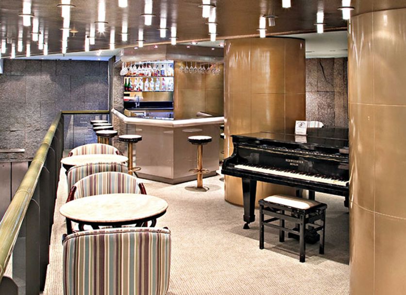 Hall Foto